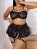 Zmysłowa Koronka – Komplet Bielizny Plus Size z Fiszbinami